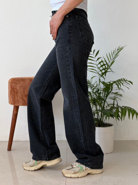 شلوار جین رویال مدل نیم بگ دمپا زاپ – رنگ ذغالی